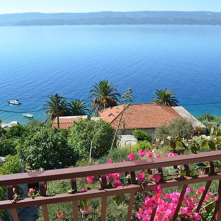 Holiday Villa In 奥米什 外观 照片